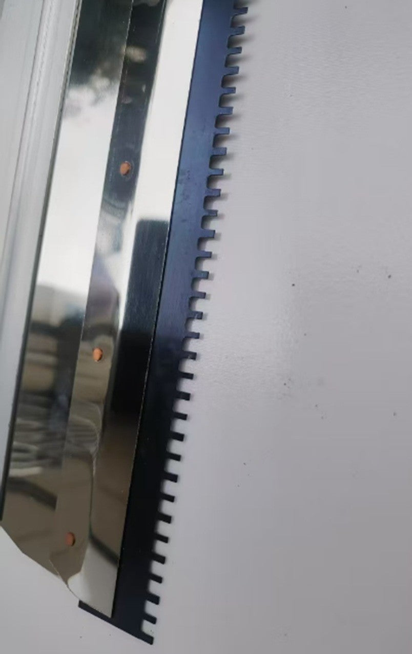Großflächenrakel gezahnt 560mm Flächenrakel Flächenspachtel Stehrakel Rakel
